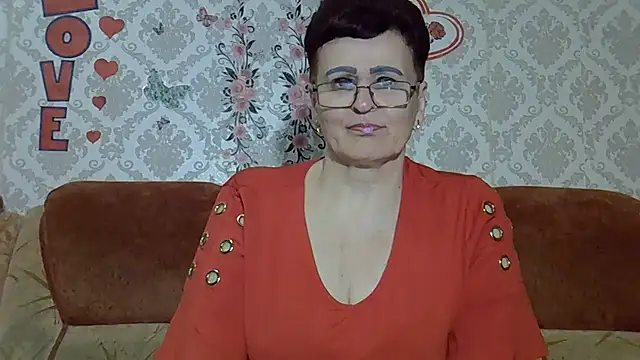 Snapshot of PaulaGolden chatting on 06.04.26 PaulaGolden online show from 06.04.26