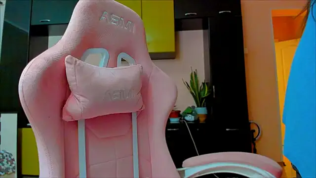 Snapshot of ameli_moon chatting on 03.01.26 ameli moon online show from 03.01.26