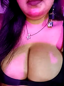 Suhanakhan00 online show from 11.13.25