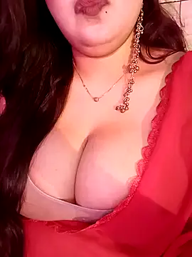 Snapshot of Suhanakhan00 chatting on 06.26.26 Suhanakhan00 online show from 06.26.26