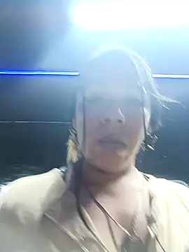 Karenn12 online show from 11.13.25