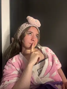 Sophie LS online show from 02.28.25