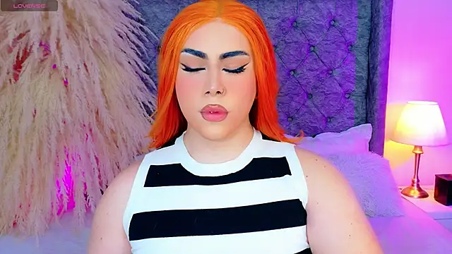 Snapshot of astridjonness chatting on 10.02.25 astridjonness online show from 10.02.25