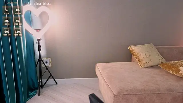 Alinablisskiss online show from 02.06.25