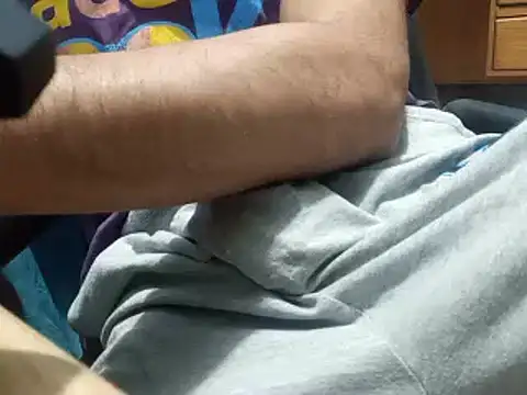 Snapshot of SALLY_OMAR_ chatting on 11.19.25 SALLY OMAR online show from 11.19.25