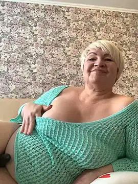 Laura Millf online show from 02.25.25