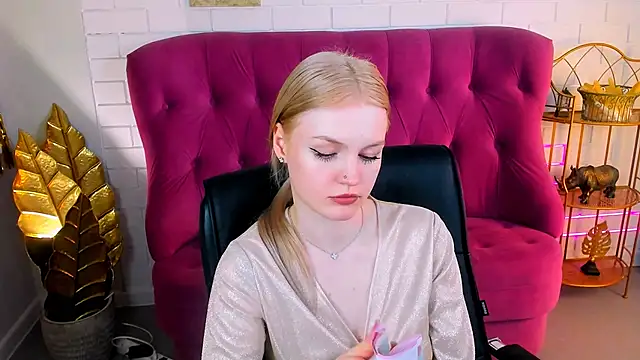 GraceGlamour online show from 01.13.25