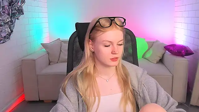 GraceGlamour online show from 02.10.25