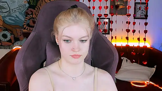 GraceGlamour online show from 02.15.25