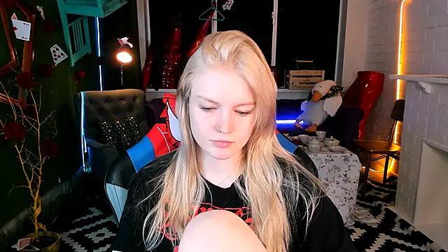 GraceGlamour online show from 03.15.25