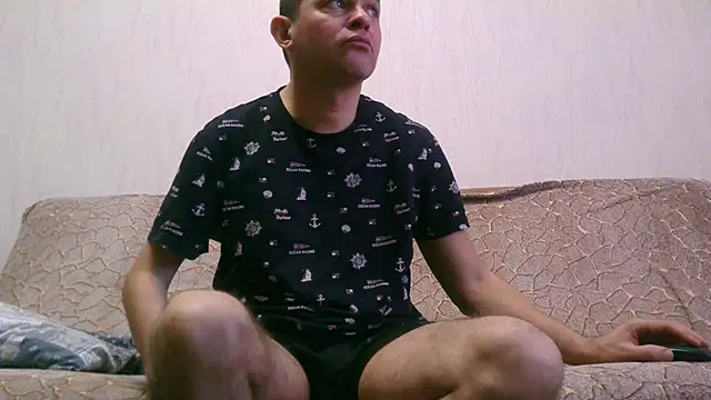 Snapshot of AlDON59 chatting on 02.10.25 AlDON59 online show from 02.10.25