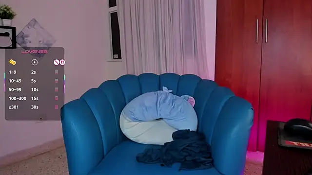 Julie Markk online show from 01.14.26