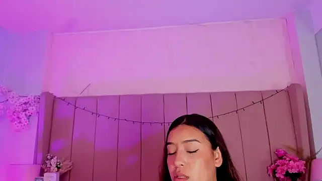 MollyBigBoobs12 online show from 09.20.25