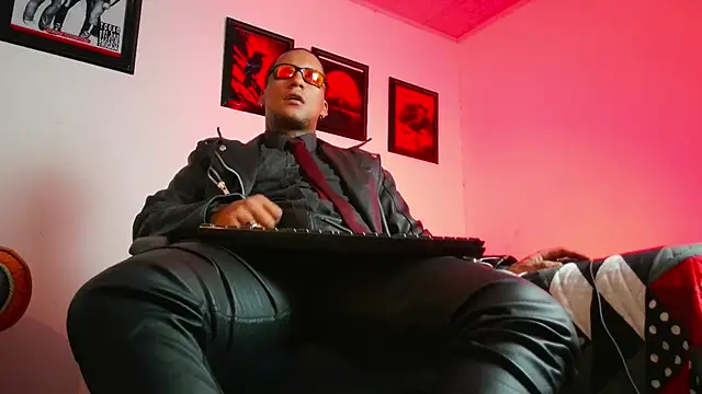 Leonnardo Jaramillo online show from 11.13.25