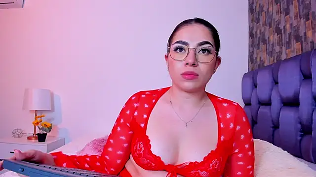 IsabellaAnngel online show from 03.22.25