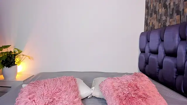 IsabellaAnngel online show from 04.25.26