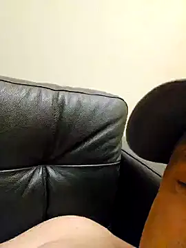 Snapshot of HeteroHotGuy1 chatting on 12.15.24 HeteroHotGuy1 online show from 12.15.24