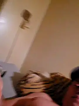 Snapshot of HeteroHotGuy1 chatting on 02.09.25 HeteroHotGuy1 online show from 02.09.25