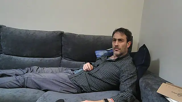 Snapshot of basquehotboy chatting on 12.03.24 basquehotboy online show from 12.03.24