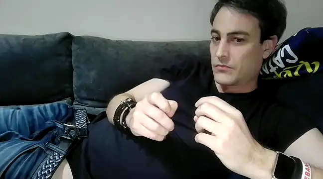 Snapshot of basquehotboy chatting on 01.14.25 basquehotboy online show from 01.14.25