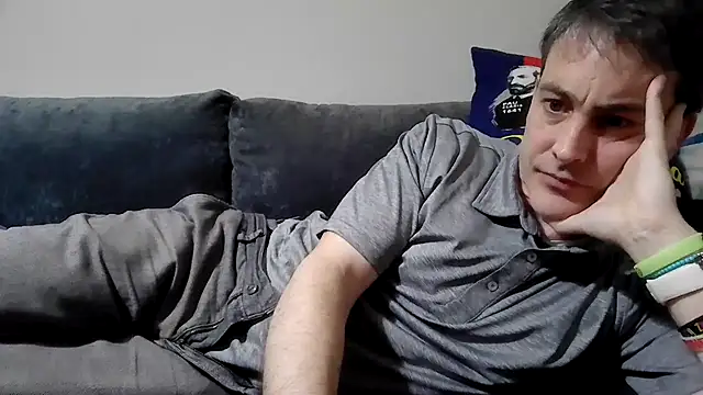 Snapshot of basquehotboy chatting on 02.26.25 basquehotboy online show from 02.26.25