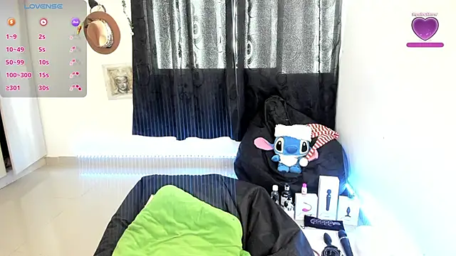 Snapshot of natasha777_v chatting on 12.10.24 natasha777 v online show from 12.10.24