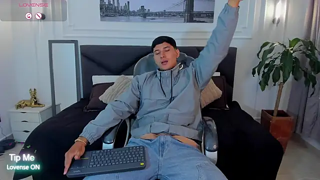 Damian23   online show from 11.05.25