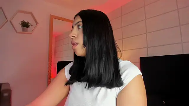 Christine Laam online show from 11.24.25