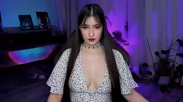 Snapshot of annallurings chatting on 02.26.25 annallurings online show from 02.26.25