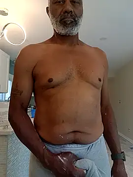 Snapshot of yasohw chatting on 09.16.25 yasohw online show from 09.16.25