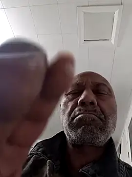 Snapshot of yasohw chatting on 12.01.25 yasohw online show from 12.01.25