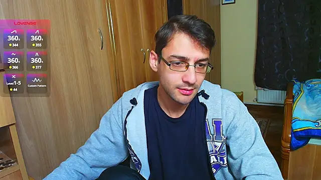 Snapshot of HungEddy chatting on 12.06.24 HungEddy online show from 12.06.24