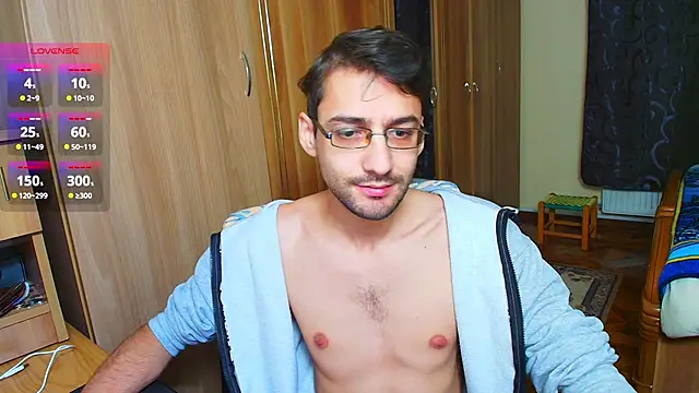 Snapshot of HungEddy chatting on 12.10.24 HungEddy online show from 12.10.24