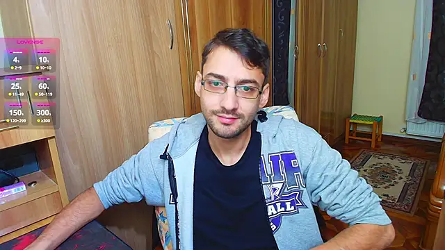 Snapshot of HungEddy chatting on 12.18.24 HungEddy online show from 12.18.24