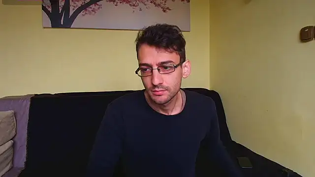 Snapshot of HungEddy chatting on 10.07.25 HungEddy online show from 10.07.25