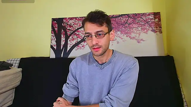 Snapshot of HungEddy chatting on 10.11.25 HungEddy online show from 10.11.25