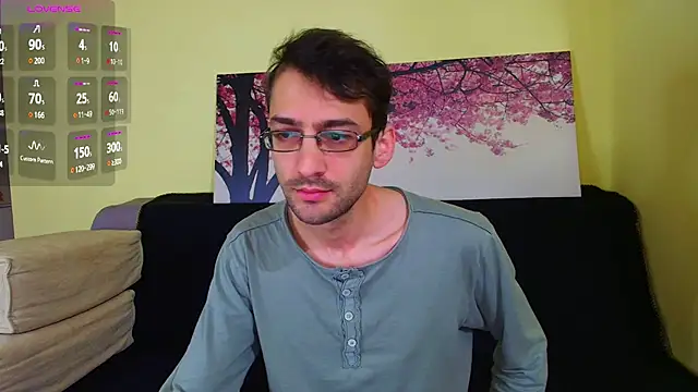 Snapshot of HungEddy chatting on 11.20.25 HungEddy online show from 11.20.25