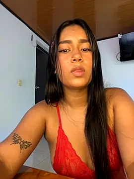 ALANAH KITTY online show from 10.13.25