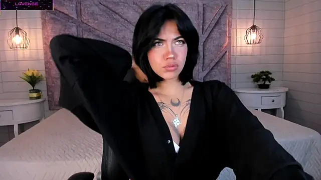 Snapshot of Gianna_foxy chatting on 06.19.26 Gianna foxy online show from 06.19.26