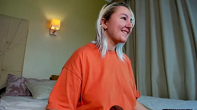 Snapshot of Debbie_Taylor chatting on 12.08.24 Debbie Taylor online show from 12.08.24