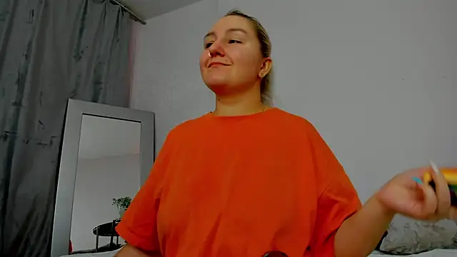 Snapshot of Debbie_Taylor chatting on 12.09.24 Debbie Taylor online show from 12.09.24