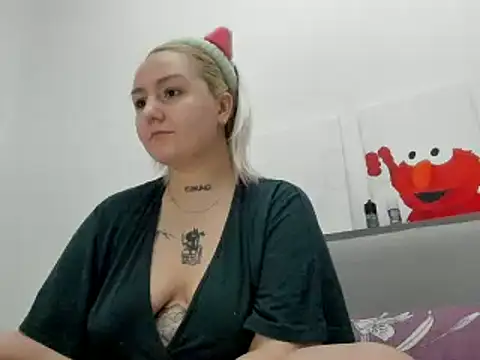 Snapshot of Debbie_Taylor chatting on 02.15.25 Debbie Taylor online show from 02.15.25