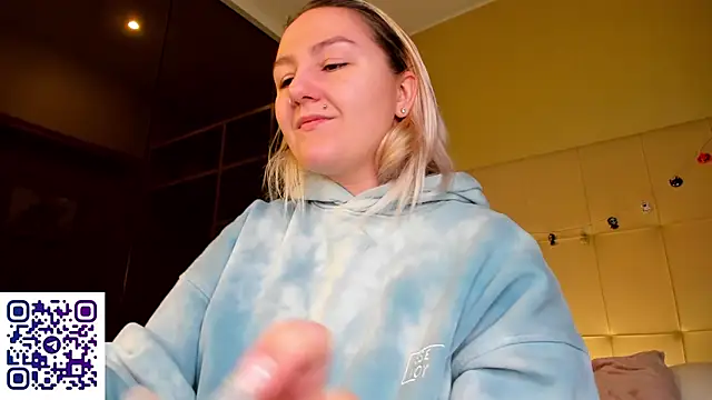 Snapshot of Debbie_Taylor chatting on 11.07.25 Debbie Taylor online show from 11.07.25