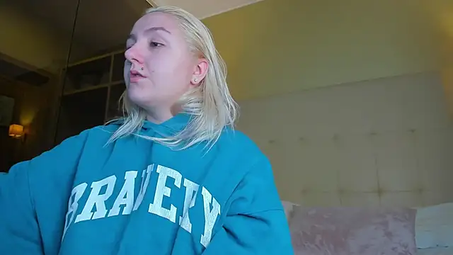 Snapshot of Debbie_Taylor chatting on 12.02.25 Debbie Taylor online show from 12.02.25