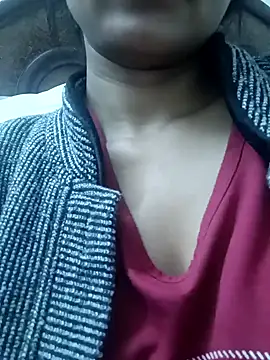 Snapshot of Rajni-Mehra chatting on 01.29.25 Rajni-Mehra online show from 01.29.25