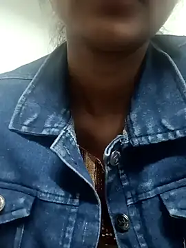 Snapshot of Rajni-Mehra chatting on 02.02.25 Rajni-Mehra online show from 02.02.25