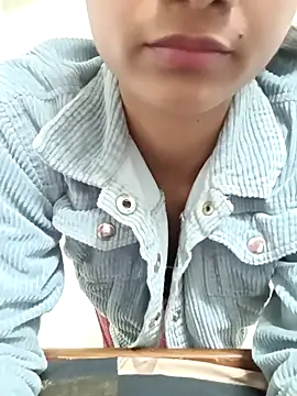 Snapshot of Rajni-Mehra chatting on 02.19.25 Rajni-Mehra online show from 02.19.25