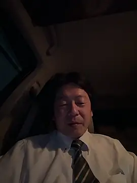 Snapshot of SaneService9 chatting on 12.22.25 SaneService9 online show from 12.22.25