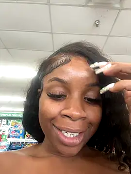 Snapshot of miamiworld chatting on 10.27.25 miamiworld online show from 10.27.25