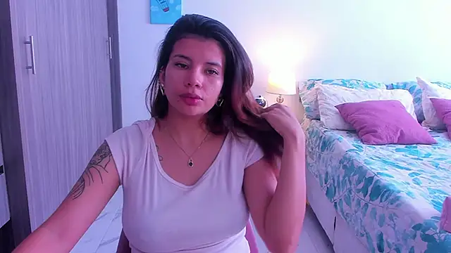 Snapshot of adop_me__ chatting on 03.15.25 adop me online show from 03.15.25